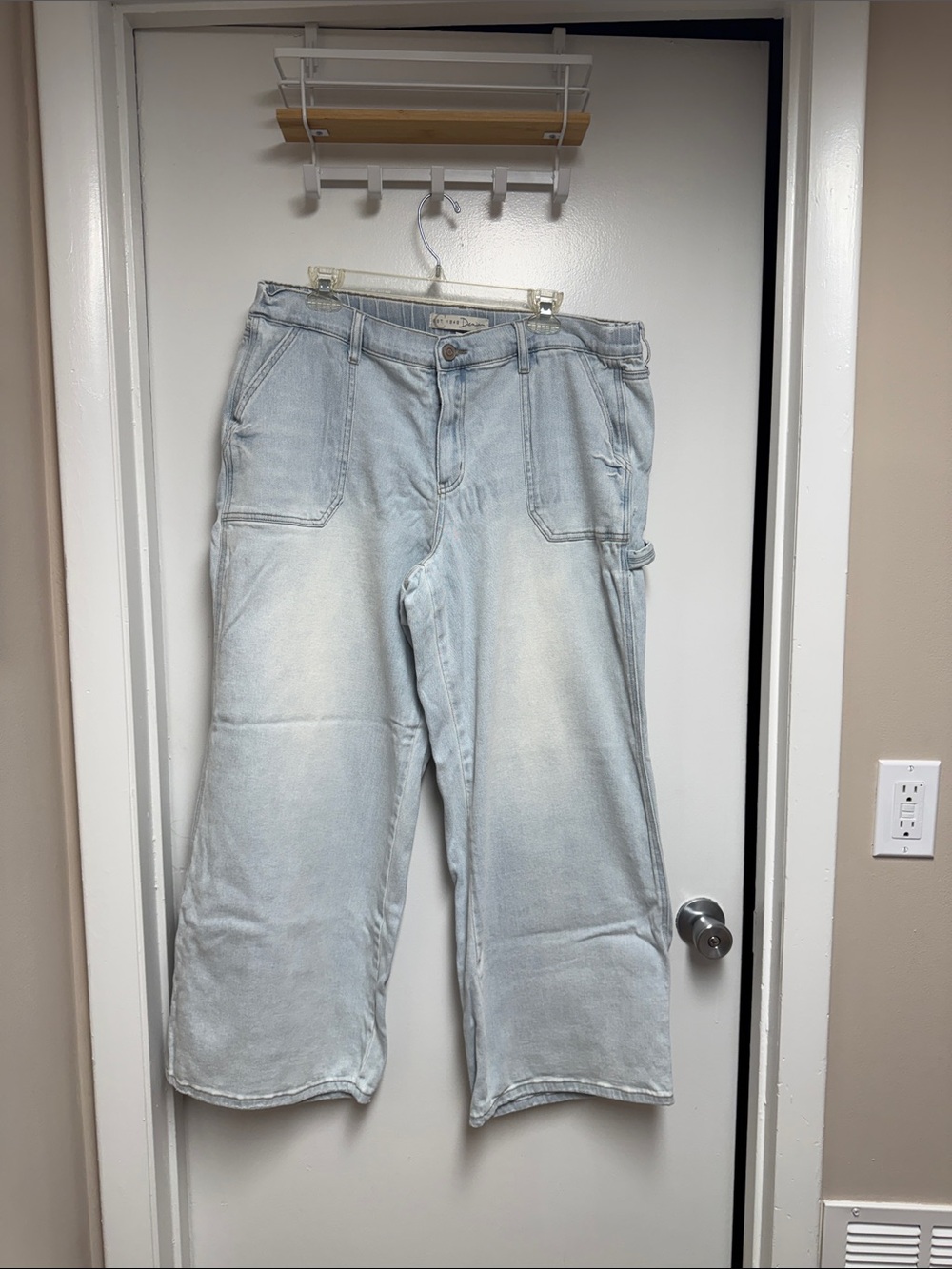 Cato Light Wash High-Rise Women’s Jeans